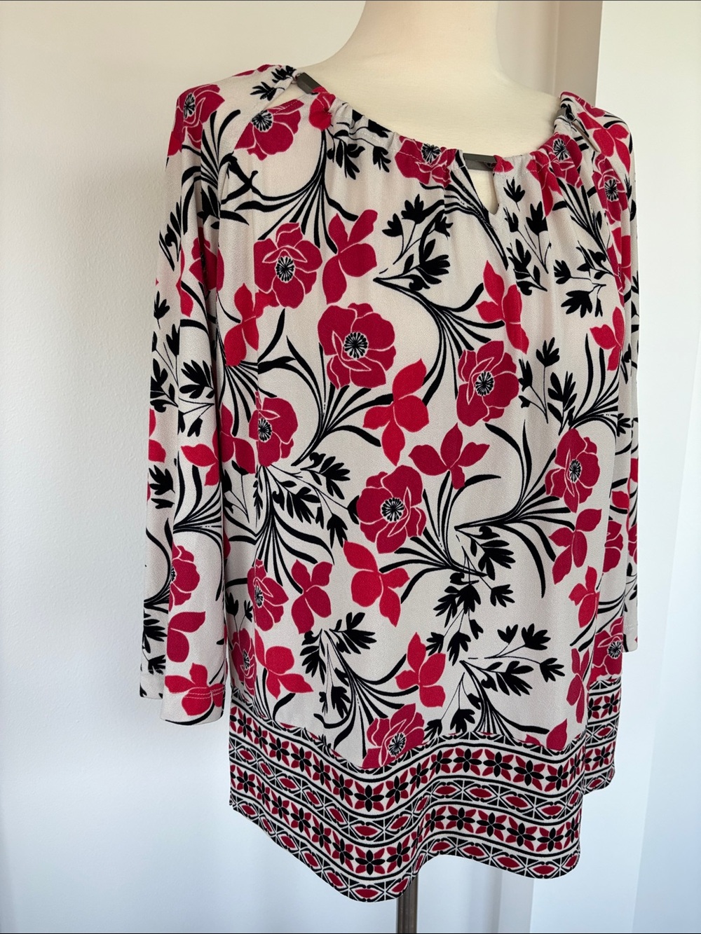 Floral Rafaella Blouse - Picture 3 of 8